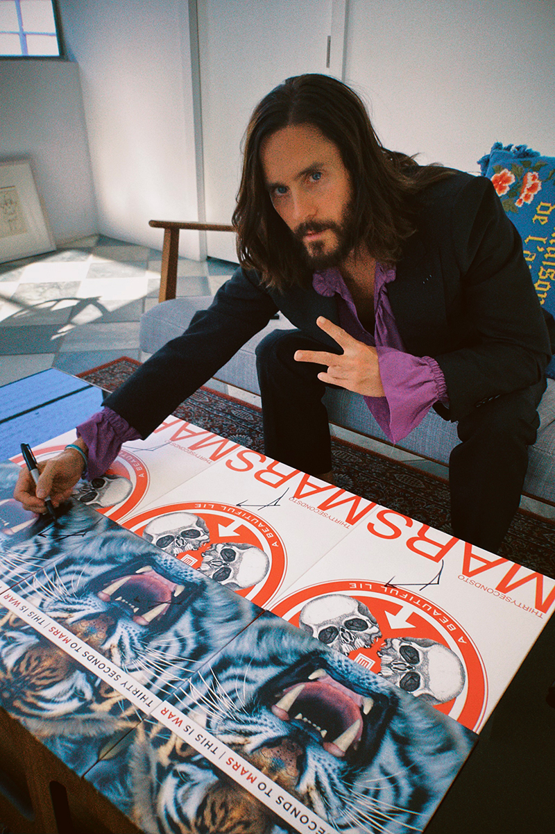 JL SIGNING VINYL